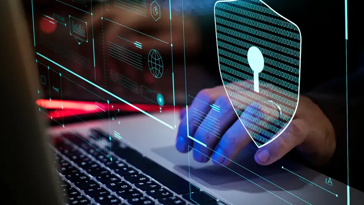 Ciberseguridad para empresas: protección de equipos, cuentas y datos